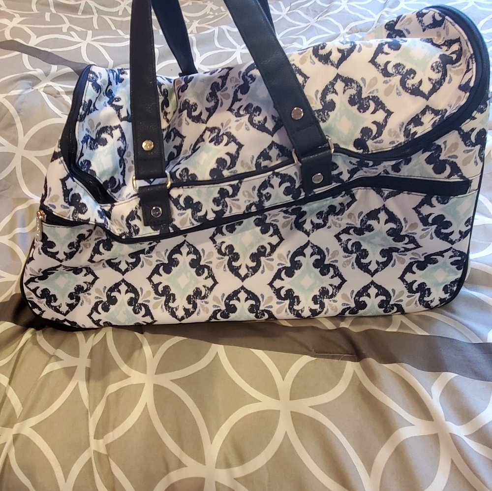 Wheels Up Roller- Thirty One Gifts
